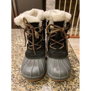 Cat & Jack Kids Thermolite Boots with Faux Fur Lining, Ecomade Size 13 NWT
